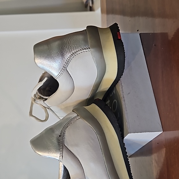 Prada, white leather driving shoes. Worn once, in great condition size 9. - Picture 4 of 7